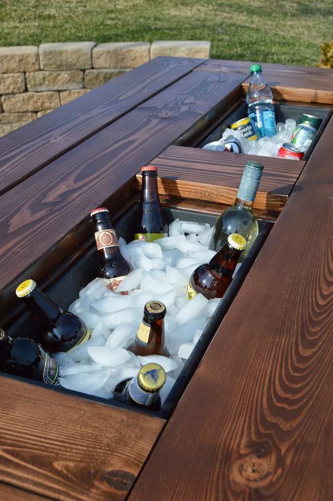 DIY Cooler Picnic Table - Beginner woodworking projects