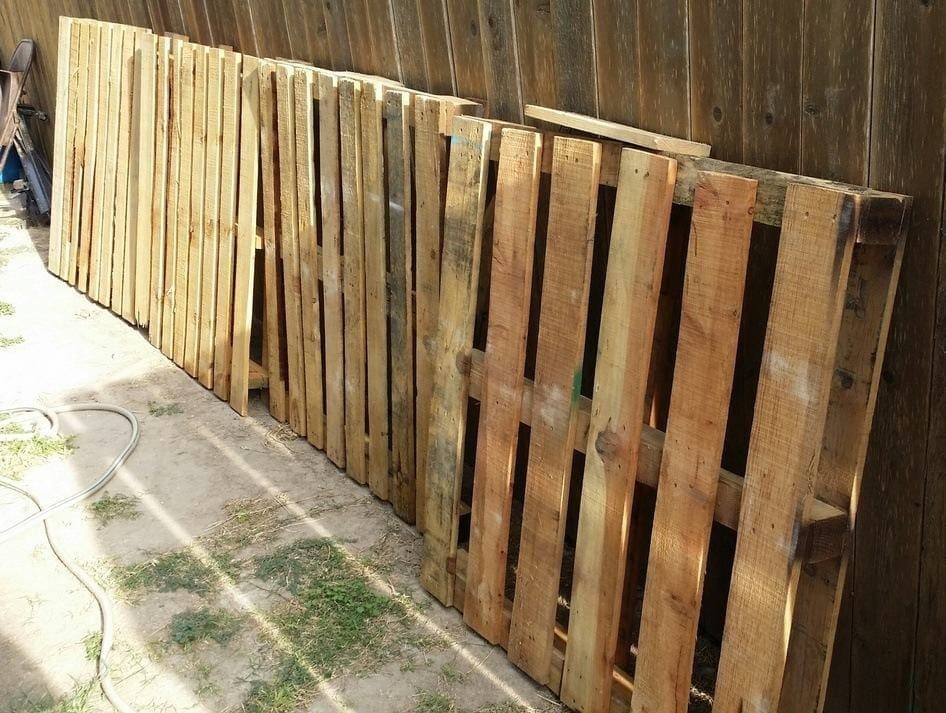 pallets curbside