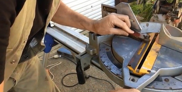 pallet side table