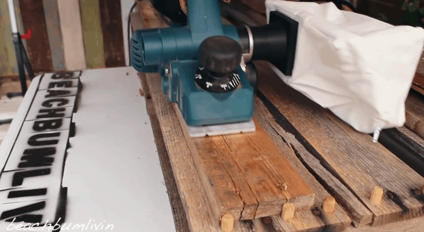 coffee table from pallets