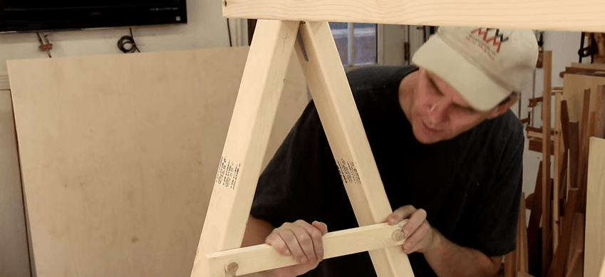 build a folding sawhorse