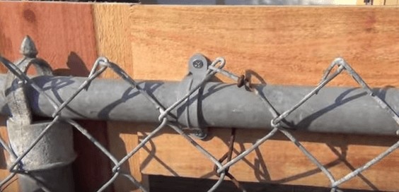 Clamp and screw size for fence