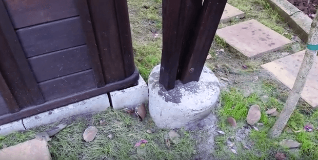 concrete to secure treehouse