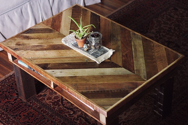 21 Clever Pallet Coffee Tables For Your, How Do You Make A Coffee Table Out Of Wooden Pallets