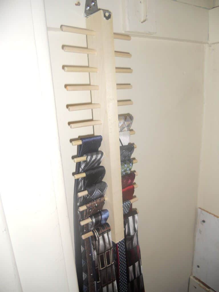 DIY Tie Rack