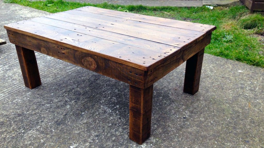 Rustic Coffee Table From Reclaimed Wood Pallets 