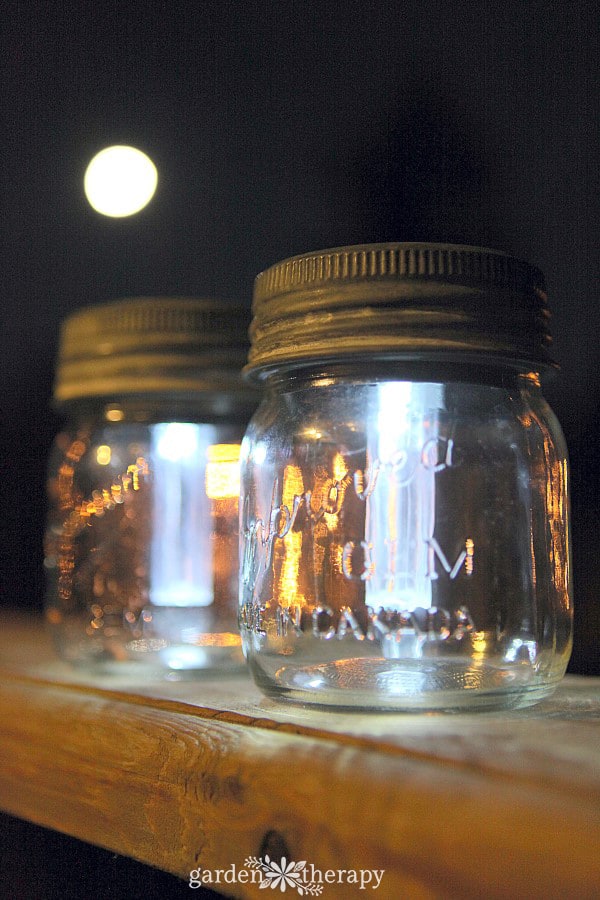 Solar Light Using Mason Jars