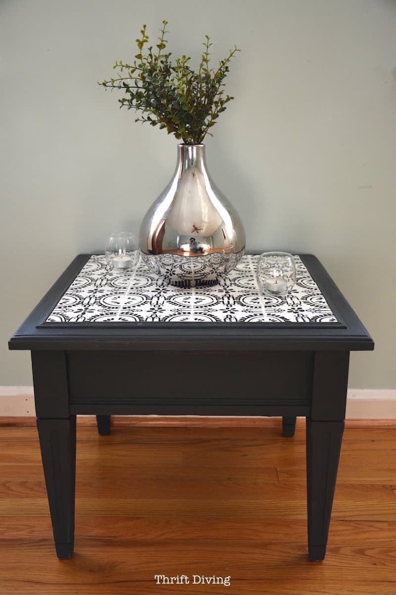 27 Impressive DIY End Tables For Any Space