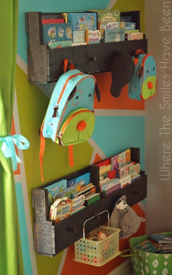 Pallet Shelf with Knobs