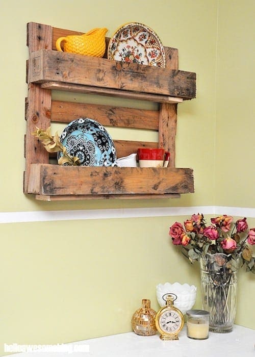 Scaffale di legno per display
