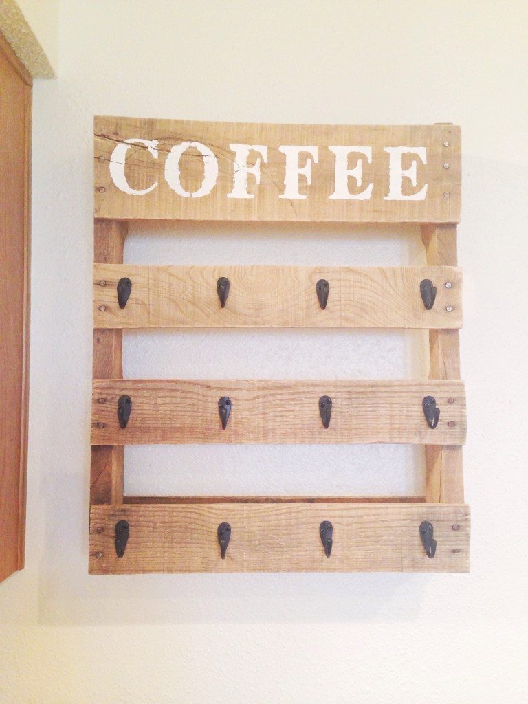 Coffee Mug Holder Pallet Shelf 