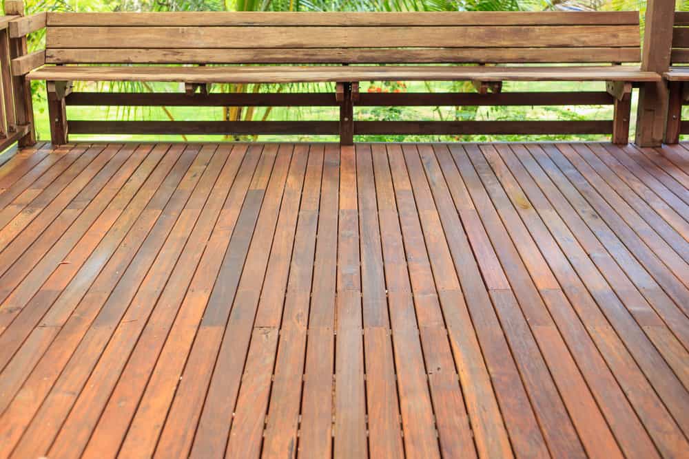 medium wood varied railing