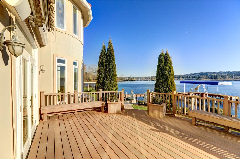 raised deck with wrapped benches