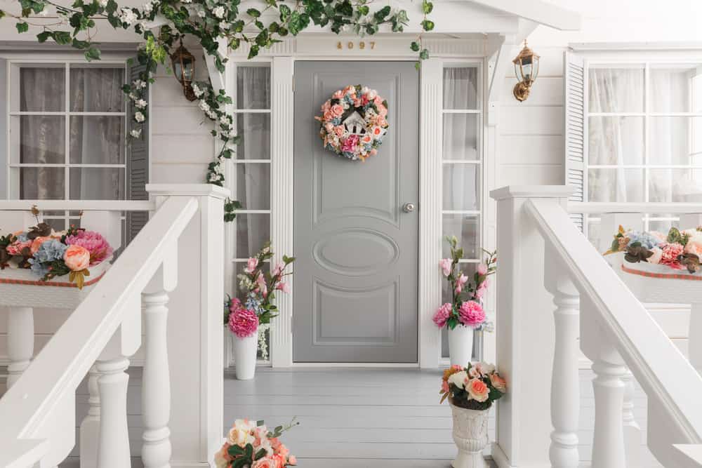 grey pink wreath flowers plants