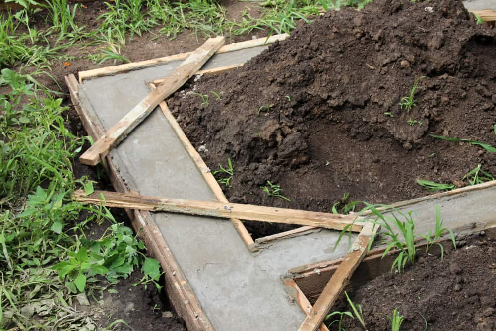 building raised garden