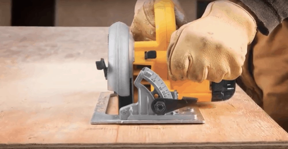 Buy The Best Circular Saw (July 2023) Complete Buying Guide & Reviews
