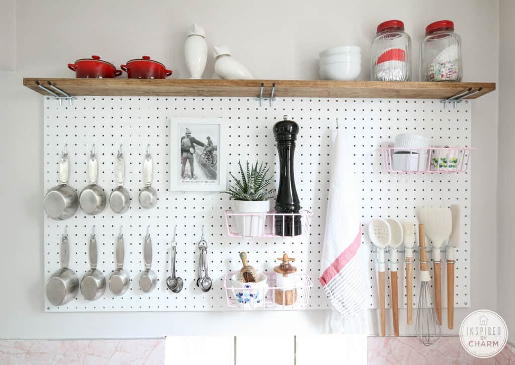 Pegboard Storage Idea Imagine how nice it would be to take a piece of pegboard and transform your kitchen into a perfectly organized room. The result is clean, refreshing, and stylish. I like how easily you can access everything you need. thesawguy.com