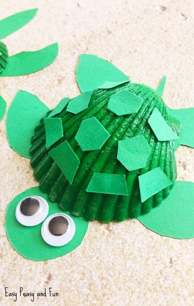 Seashell Turtle Kids and adults will love this homemade seashell turtle. All you need are some seashells, paint, glue, and jiggly eyes. Seriously, it doesn't get any easier than this. Have a peek to get started. thesawguy.com