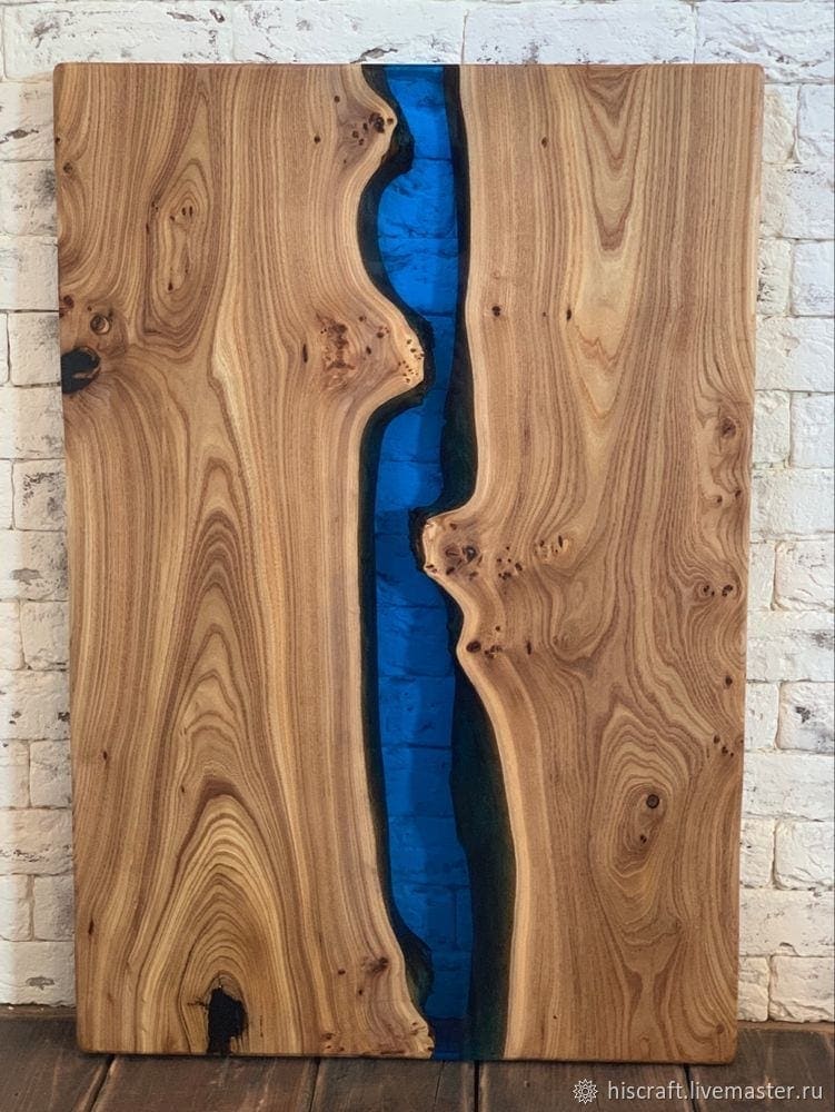 I love everything about this terrific live edge style table! The colors are fantastic and the end result is stunning. It will take around 15 days from start to finish, but it's worth every minute.  thesawguy.com