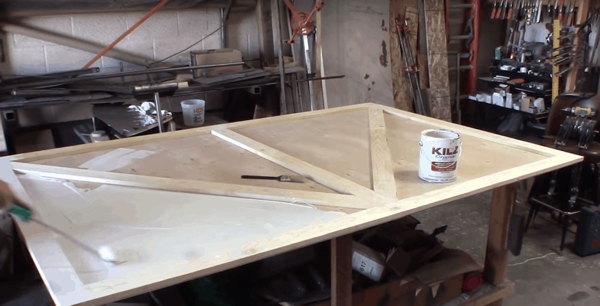 how to build a barn door