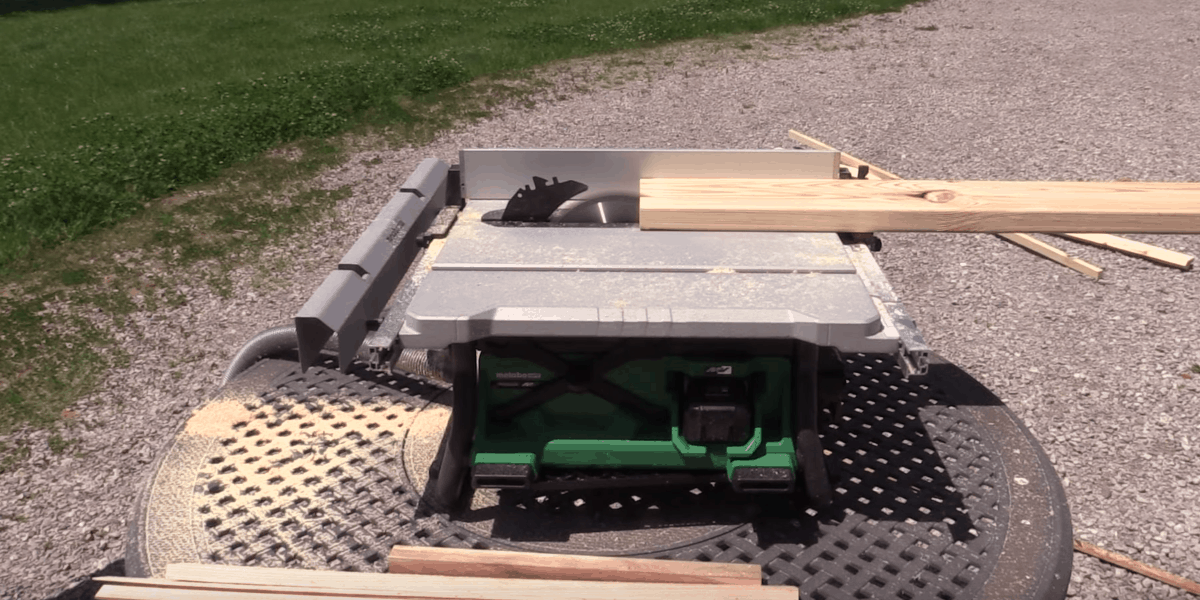 How Much Power Does a Table Saw Need? - The Saw Guy