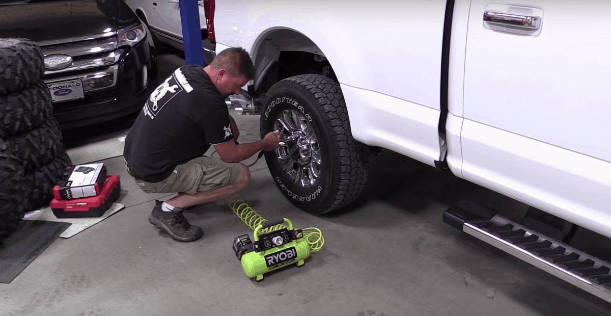 best portable air compressor