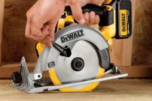 how to use a circular saw