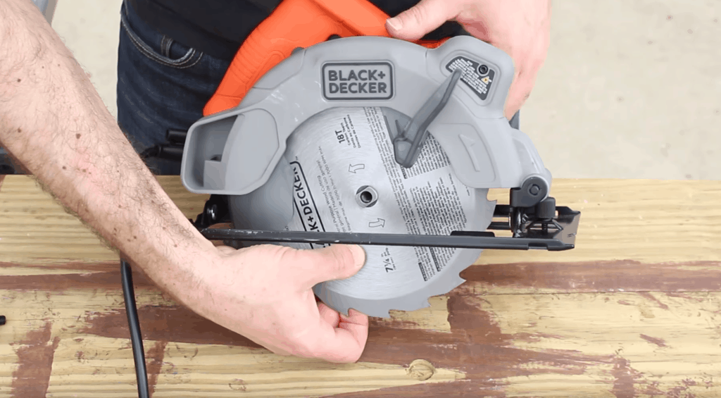 BLACK & DECKER #7308 TYPE-7 9AMP 1-1/2HP 7-1/4 CIRCULAR SAW Works Great