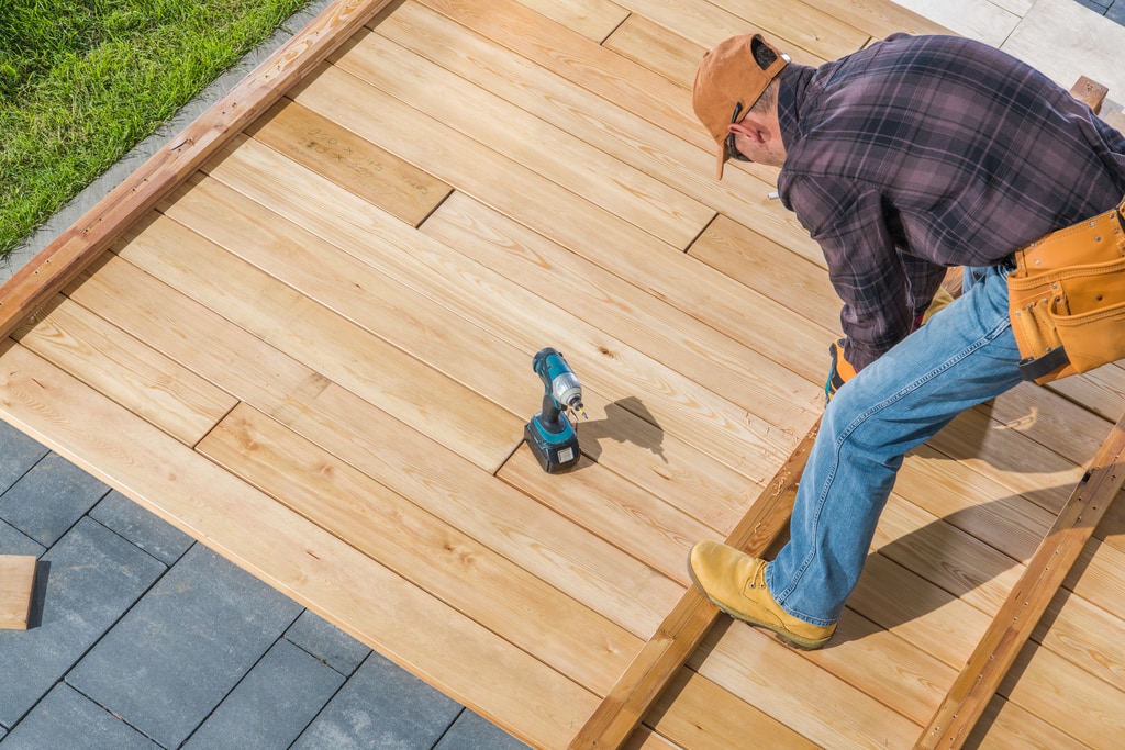 How to build and frame a deck