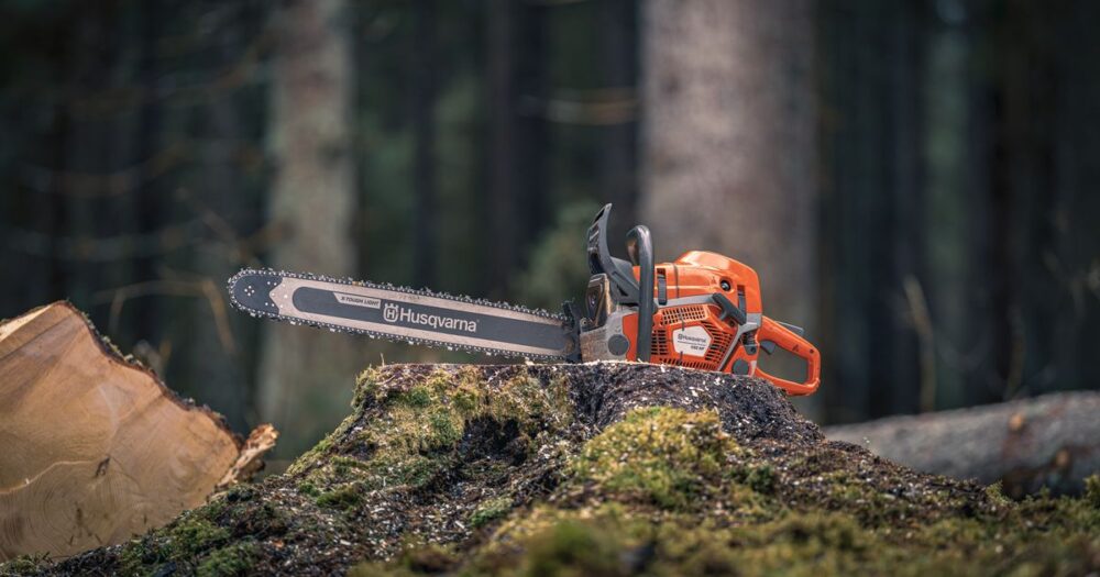 Husqvarna vs Stihl Chainsaws - Which Brand is Best for You?