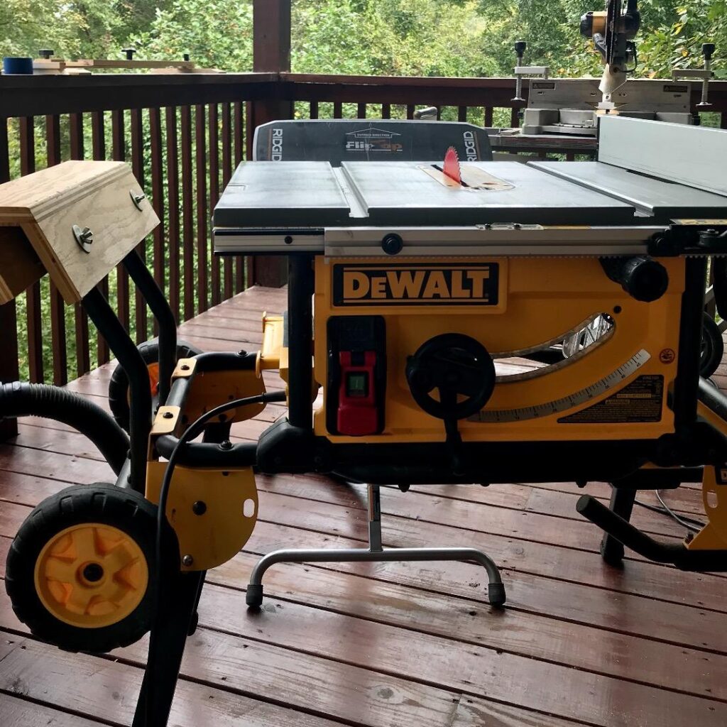 DEWALT (DWE7491RS) Assembled and Ready